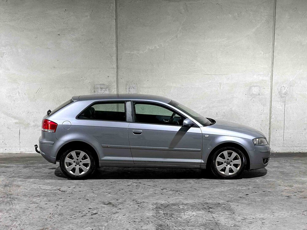Audi A3 1.6 Ambition 102pk 2006, 20-TH-VG