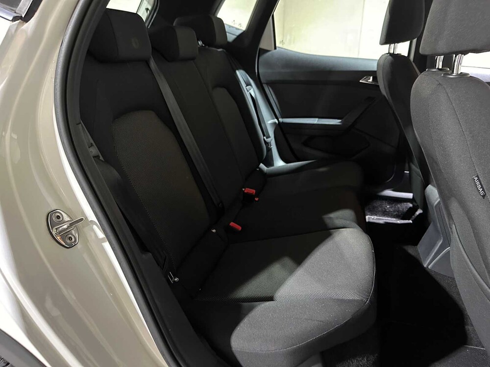 SEAT Arona 1.6 TDI Xcellence Business Intense 95pk 2018, SK-696-G