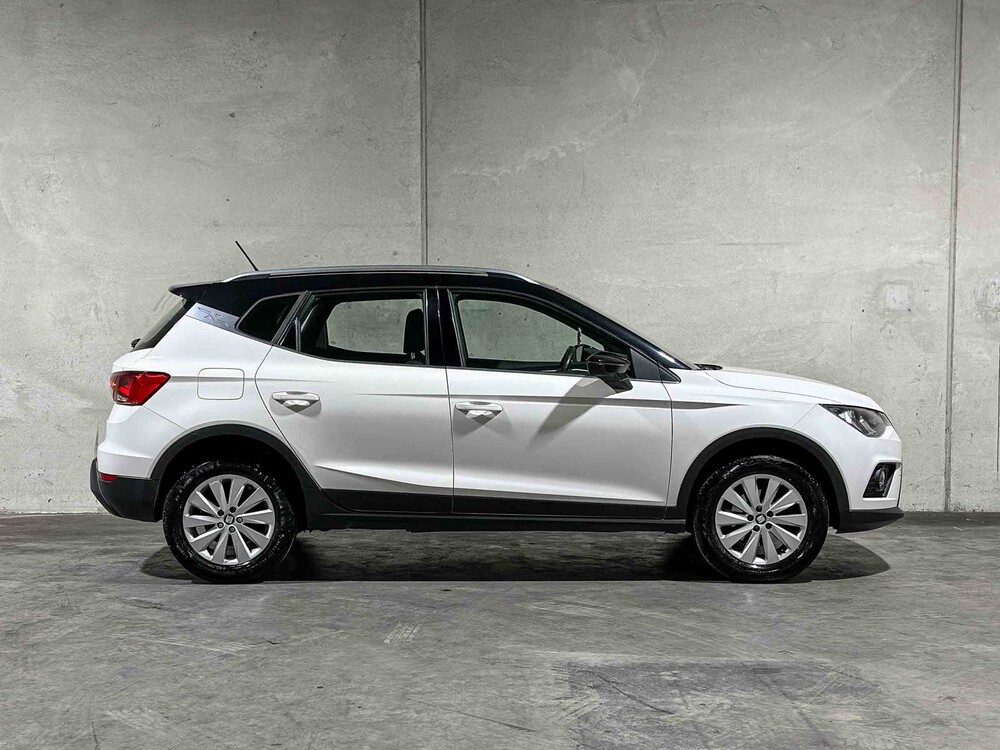 SEAT Arona 1.6 TDI Xcellence Business Intense 95pk 2018, SK-696-G