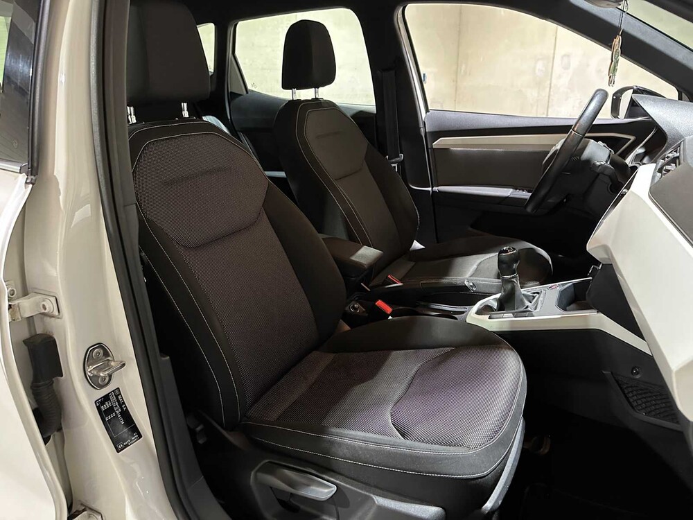 SEAT Arona 1.6 TDI Xcellence Business Intense 95pk 2018, SK-696-G