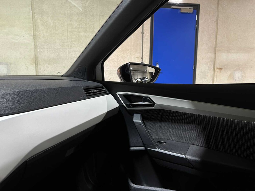 SEAT Arona 1.6 TDI Xcellence Business Intense 95pk 2018, SK-696-G