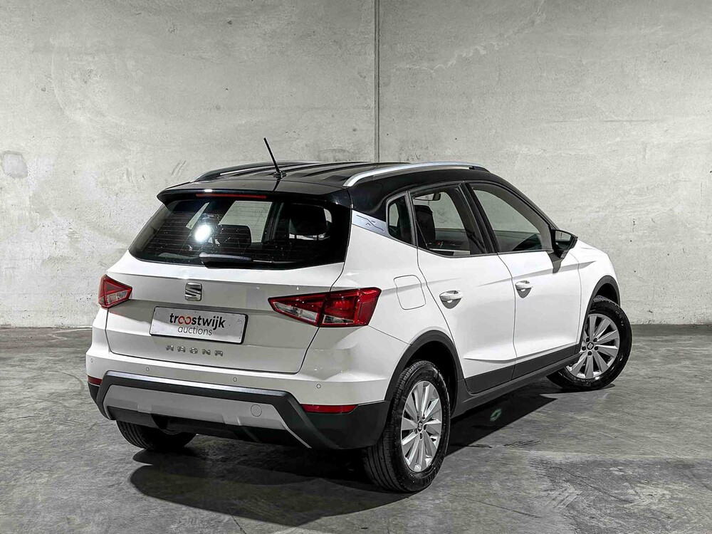 SEAT Arona 1.6 TDI Xcellence Business Intense 95pk 2018, SK-696-G