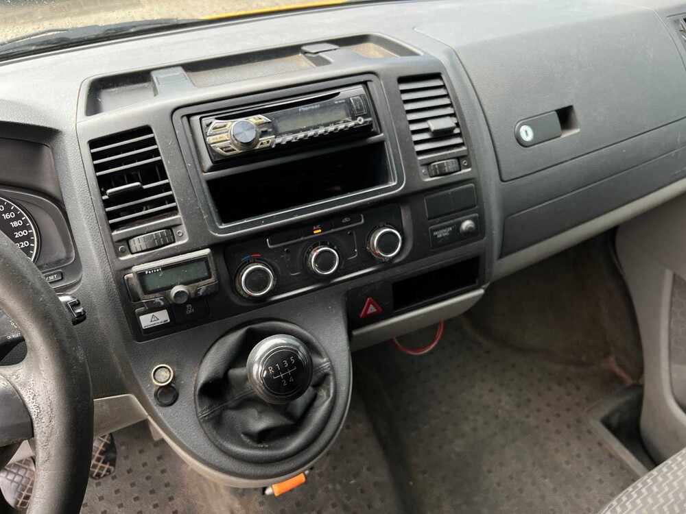 Volkswagen Transporter 2.0 TDI 102pk 2013, VD-223-D