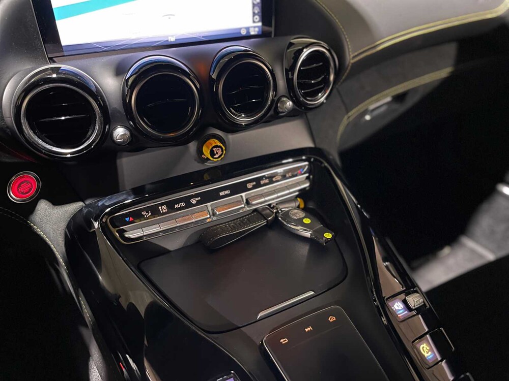 Mercedes-AMG GT-R 4.0 V8 585pk 2019 CARBON Mercedes-Benz (BTW), NL-Kenteken