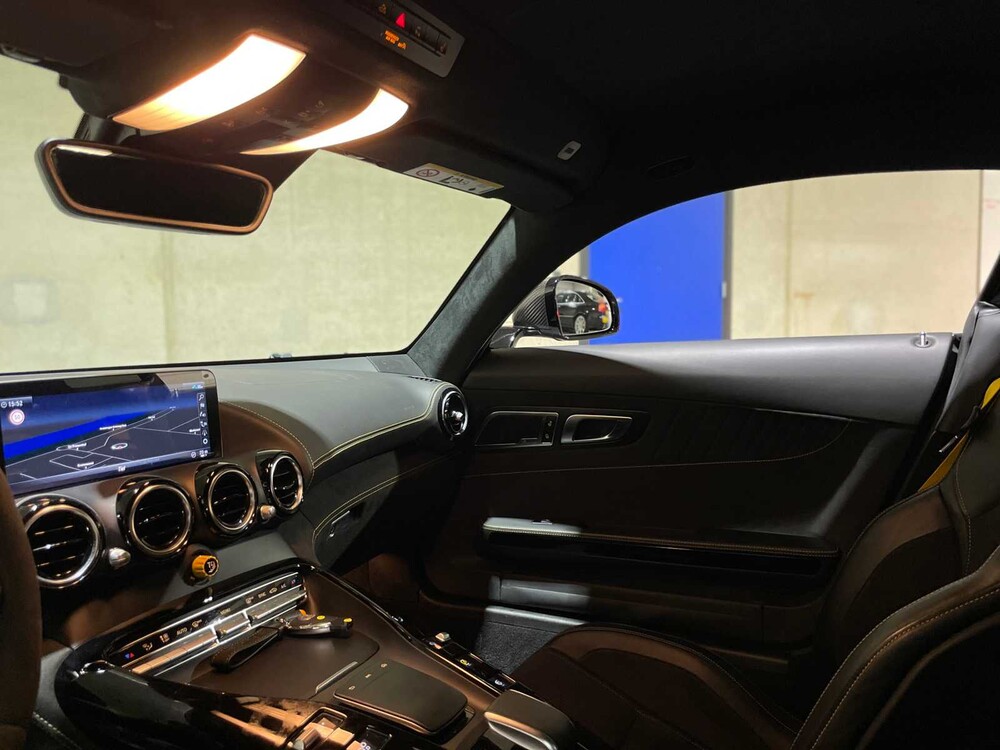 Mercedes-AMG GT-R 4.0 V8 585pk 2019 CARBON Mercedes-Benz (BTW), NL-Kenteken