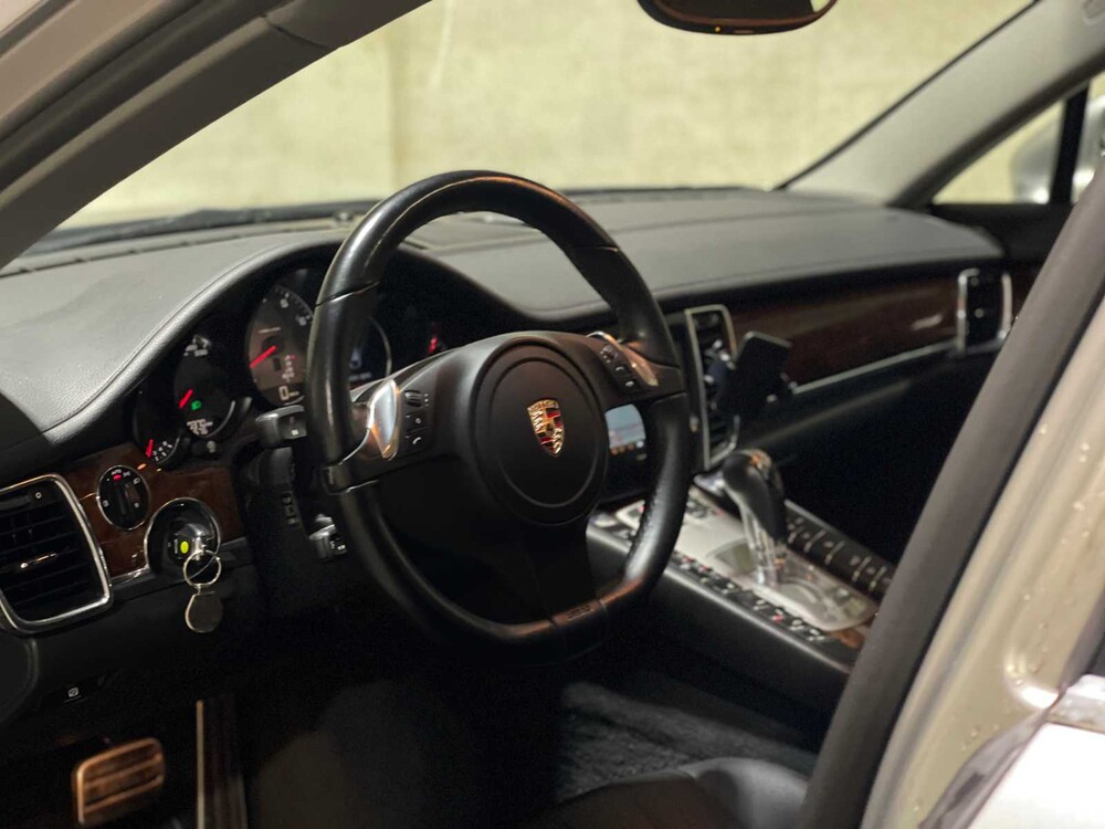 Porsche Panamera 4S 4.8 V8 400pk 2009, GRF-24-R Youngtimer