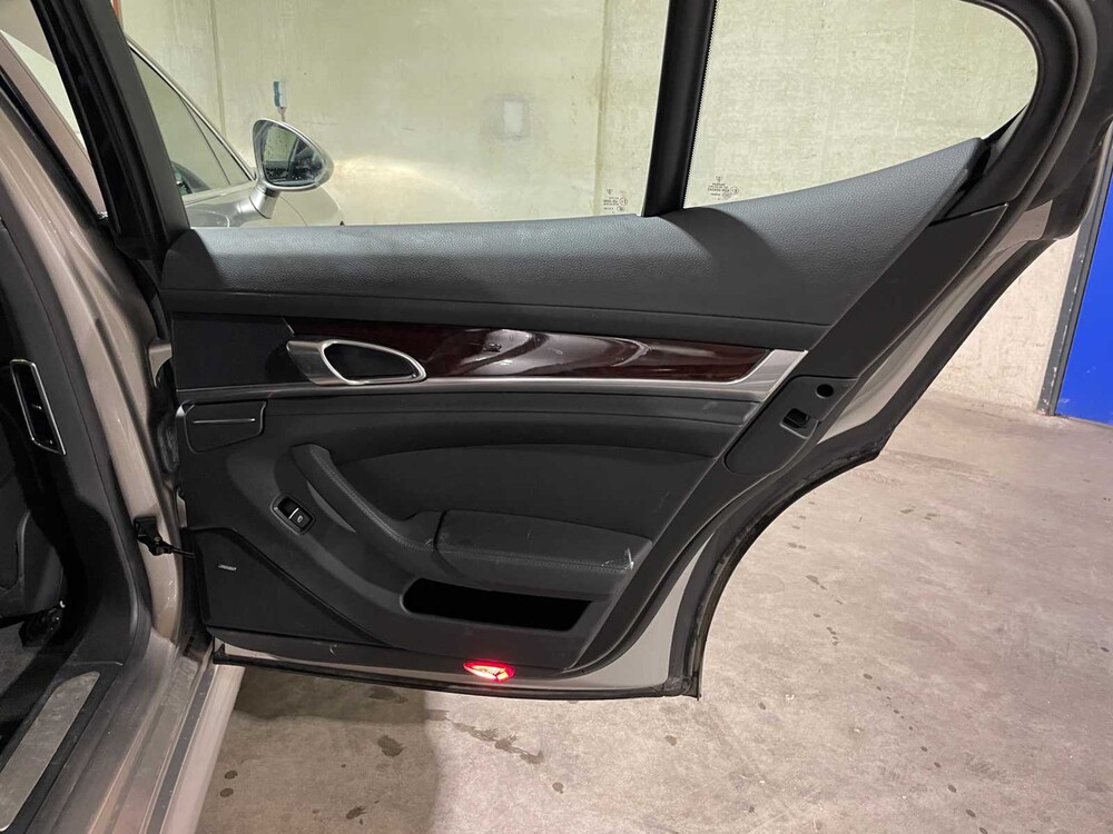 Porsche Panamera 4S 4.8 V8 400pk 2009, GRF-24-R Youngtimer