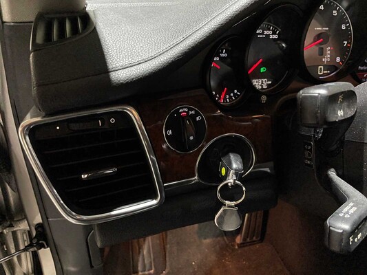 Porsche Panamera 4S 4.8 V8 400hp 2009, GRF-24-R Youngtimer