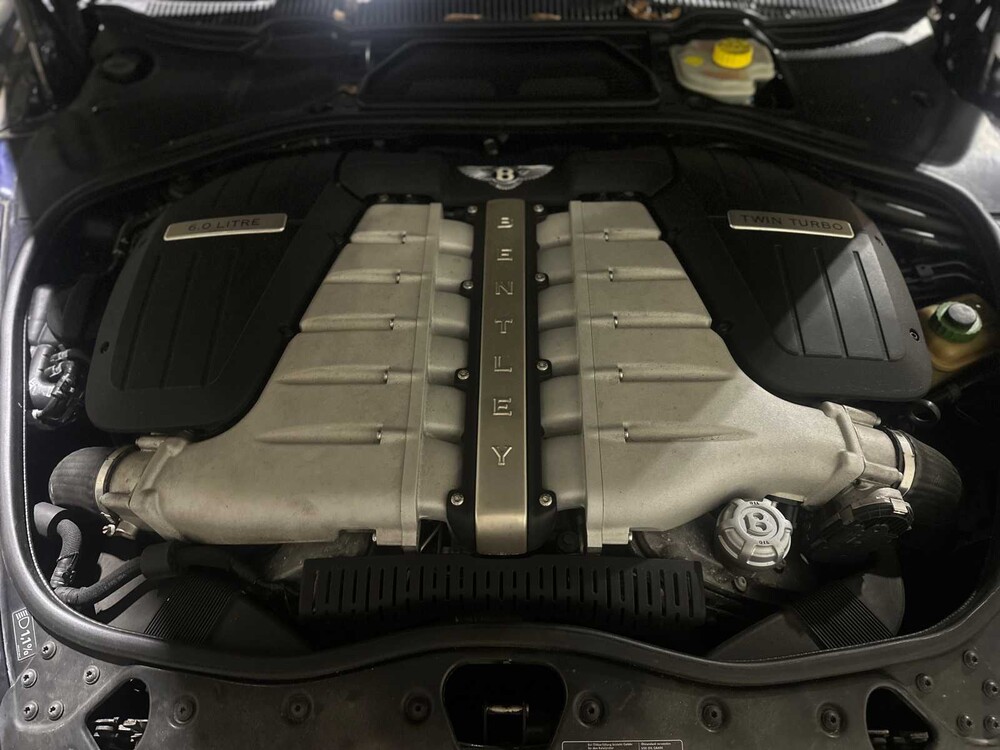 Bentley Continental GT 6.0 W12 560pk 2004, NL-Kenteken Youngtimer