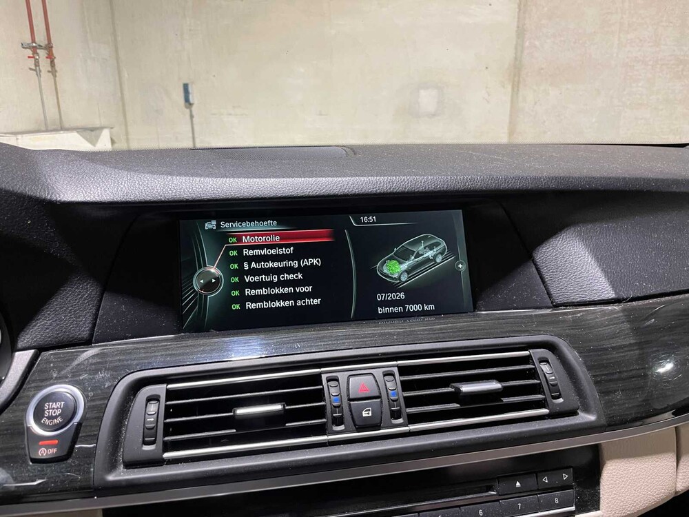 BMW 530d Touring Upgrade Edition 258pk 2013 5-serie, 60-ZLD-1