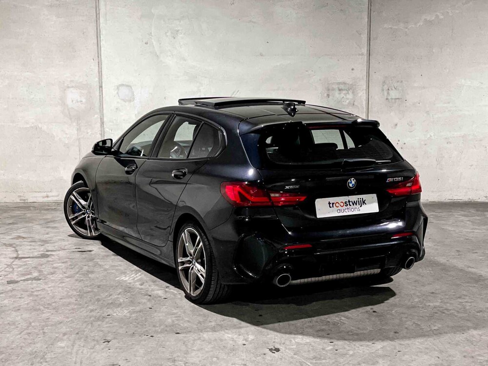 BMW M135i xDrive High Executive 306pk 2020 1-Serie F40, P-072-PH