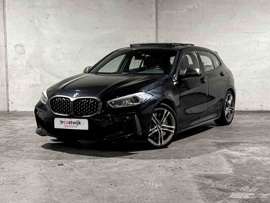 BMW M135i xDrive High Executive 306hp 2020 1-Series F40, P-072-PH