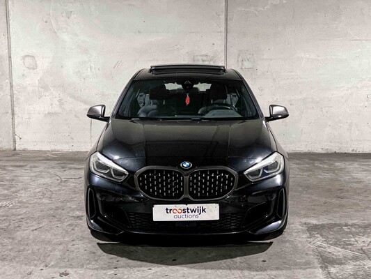 BMW M135i xDrive High Executive 306hp 2020 1-Series F40, P-072-PH