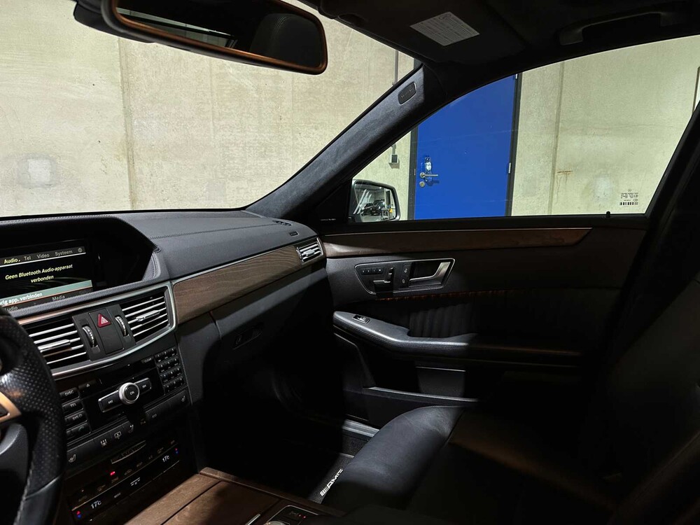 Mercedes-Benz E500 AMG 4.6 V8 Edition Sport 4Matic 408pk 2011 E-klasse, 83-XFS-9