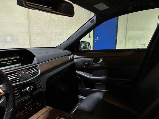 Mercedes-Benz E500 AMG 4.6 V8 Edition Sport 4Matic 408hp 2011 E-class, 83-XFS-9