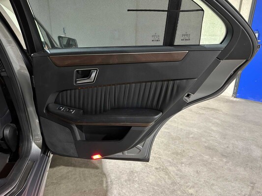 Mercedes-Benz E500 AMG 4.6 V8 Edition Sport 4Matic 408hp 2011 E-class, 83-XFS-9
