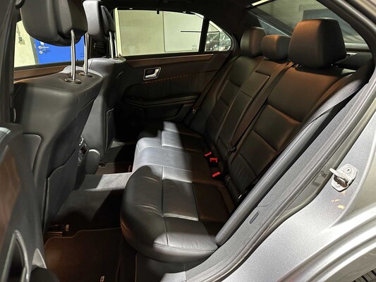 Mercedes-Benz E500 AMG 4.6 V8 Edition Sport 4Matic 408hp 2011 E-class, 83-XFS-9