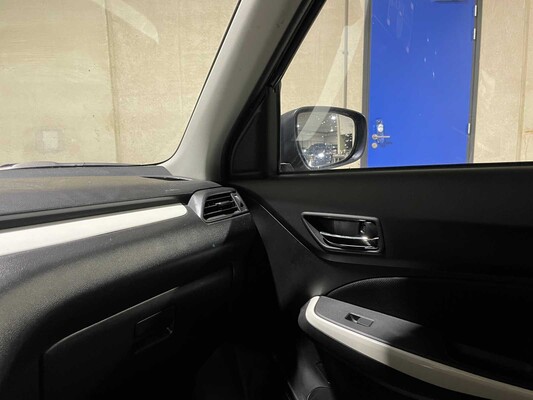Suzuki Swift 1.2 Style Smart Hybrid 90hp 2020, H-005-RR