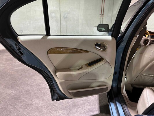 Jaguar S-type 4.0 V8 276hp 1999, ZG-BZ-61