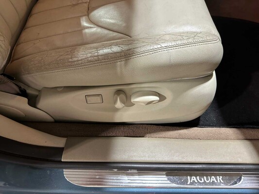 Jaguar S-type 4.0 V8 276hp 1999, ZG-BZ-61