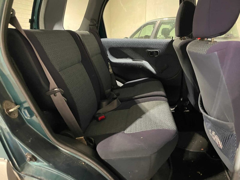 Daihatsu Terios 1.3 SXE 86PS 2001, 56-HB-RD