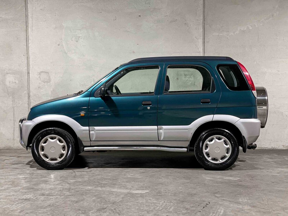 Daihatsu Terios 1.3 SXE 86PS 2001, 56-HB-RD