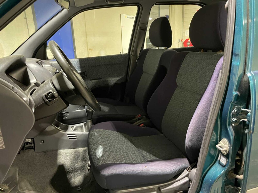 Daihatsu Terios 1.3 SXE 86PS 2001, 56-HB-RD