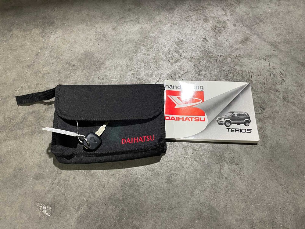 Daihatsu Terios 1.3 SXE 86PS 2001, 56-HB-RD