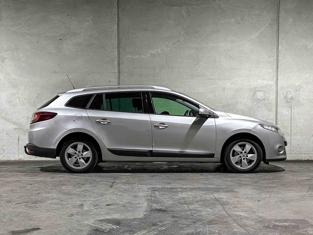 Renault Mégane Kombi 1.9 dCi Dynamique 131PS 2010, 7-XNN-90