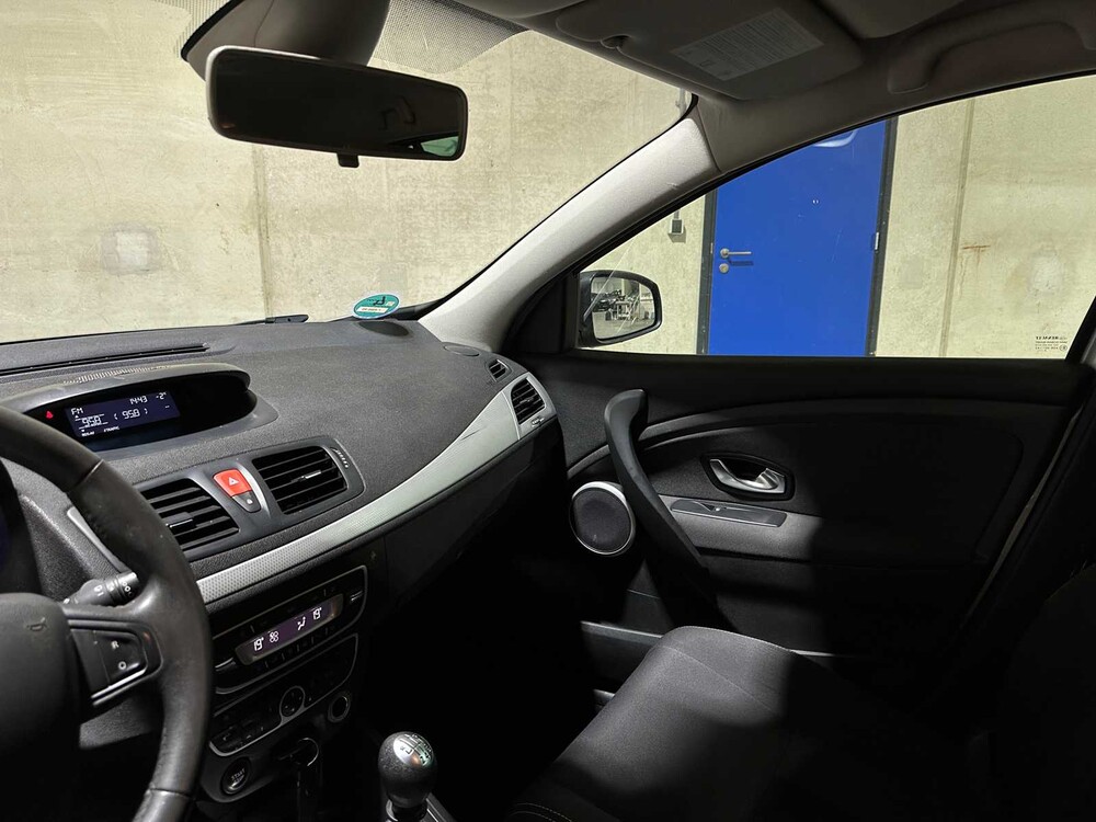 Renault Mégane Kombi 1.9 dCi Dynamique 131PS 2010, 7-XNN-90