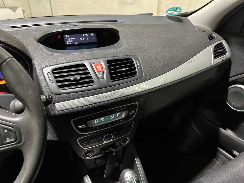 Renault Mégane Kombi 1.9 dCi Dynamique 131PS 2010, 7-XNN-90