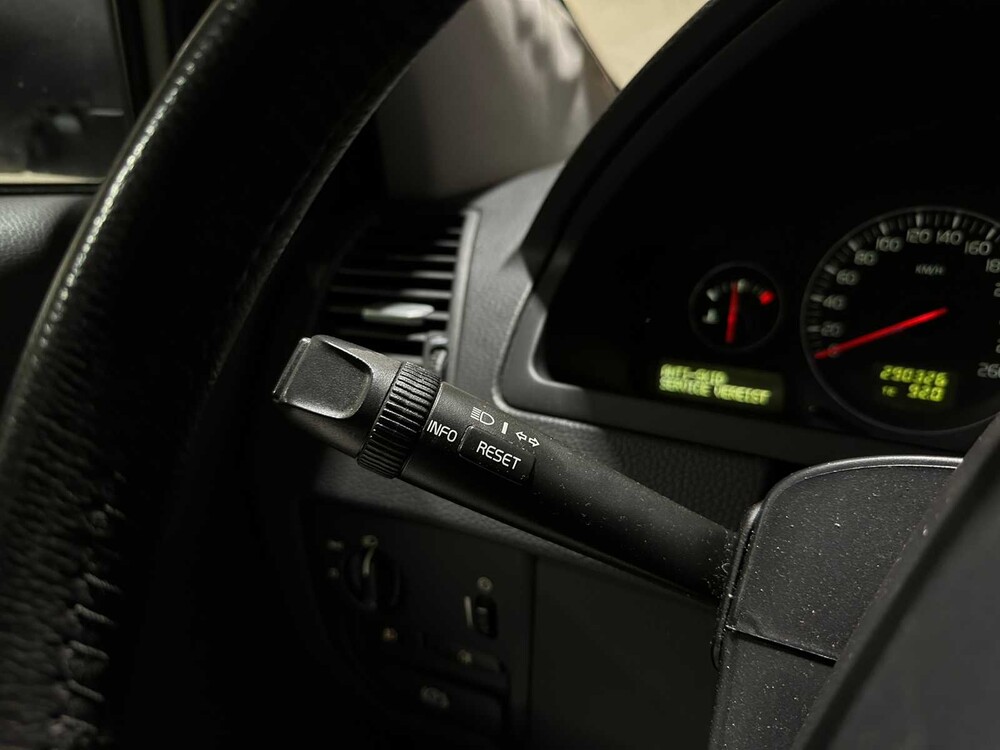 Volvo XC90 2.5 T Summum 209PS 2005, 61-PV-JB Youngtimer