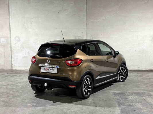 Renault Captur 1.2 TCe Barista 118hp 2016 (Automatic), HR-865-J