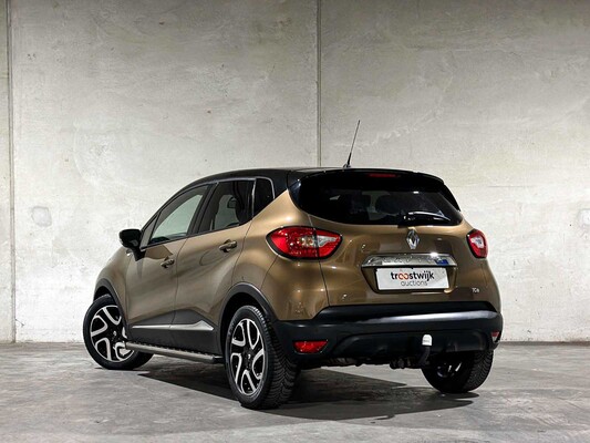 Renault Captur 1.2 TCe Barista 118hp 2016 (Automatic), HR-865-J