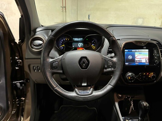 Renault Captur 1.2 TCe Barista 118hp 2016 (Automatic), HR-865-J