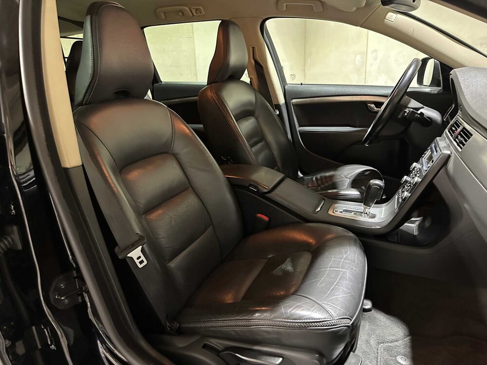 Volvo XC70 2.4 D5 Summum Automatik 185PS 2009, SL-408-H