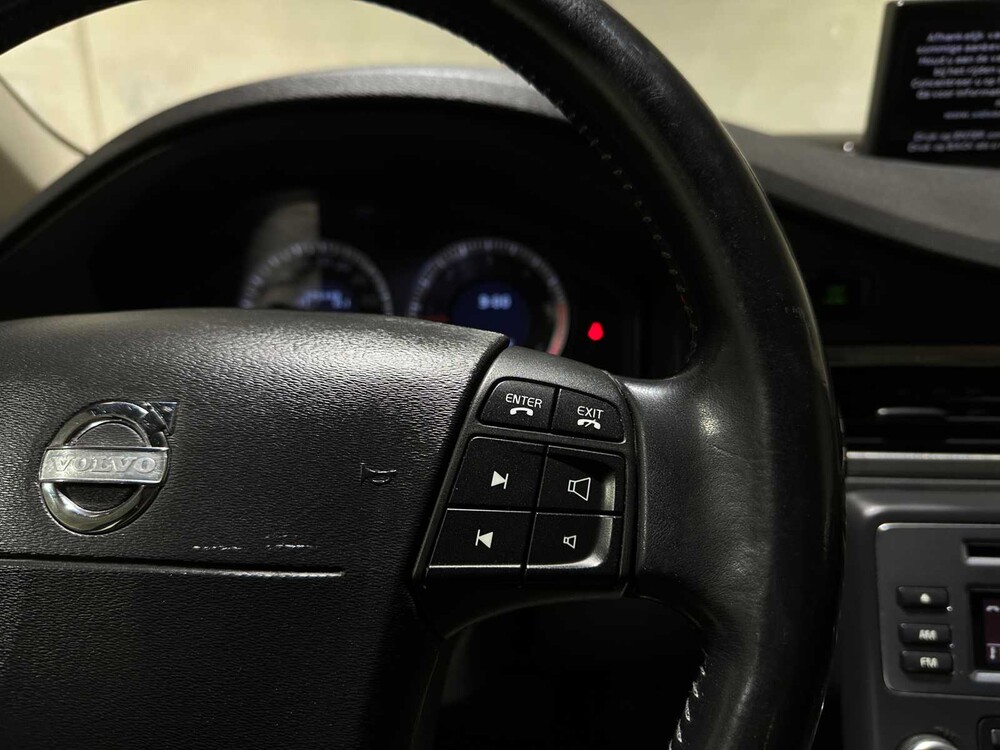 Volvo XC70 2.4 D5 Summum Automatik 185PS 2009, SL-408-H