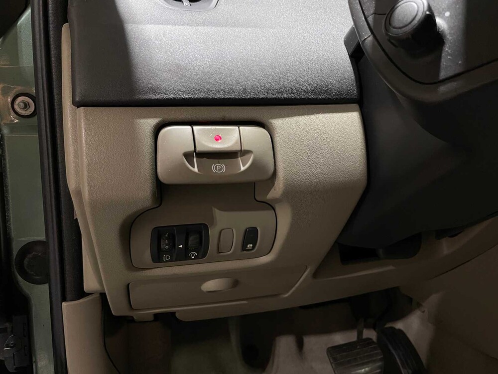 Renault Scénic 1.6-16V Dynamic Comfort 111PS 2005, 28-SF-KN