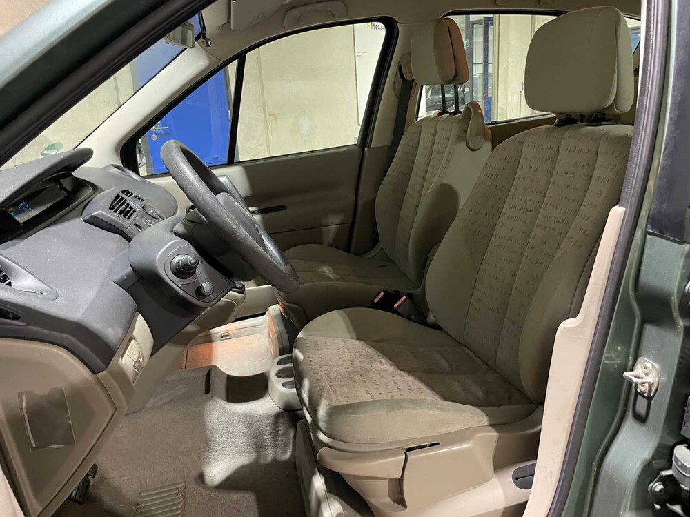 Renault Scénic 1.6-16V Dynamic Comfort 111PS 2005, 28-SF-KN