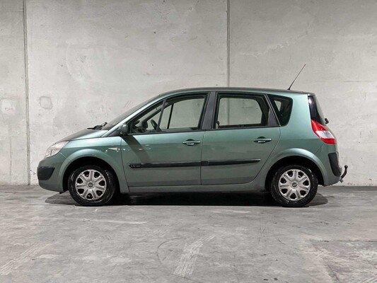 Renault Scénic 1.6-16V Dynamic Comfort 111hp 2005, 28-SF-KN