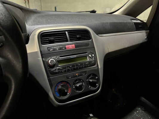 Fiat Grande Punto 1.4-16V Sportsound Plus 95hp 2006, 31-TL-LT