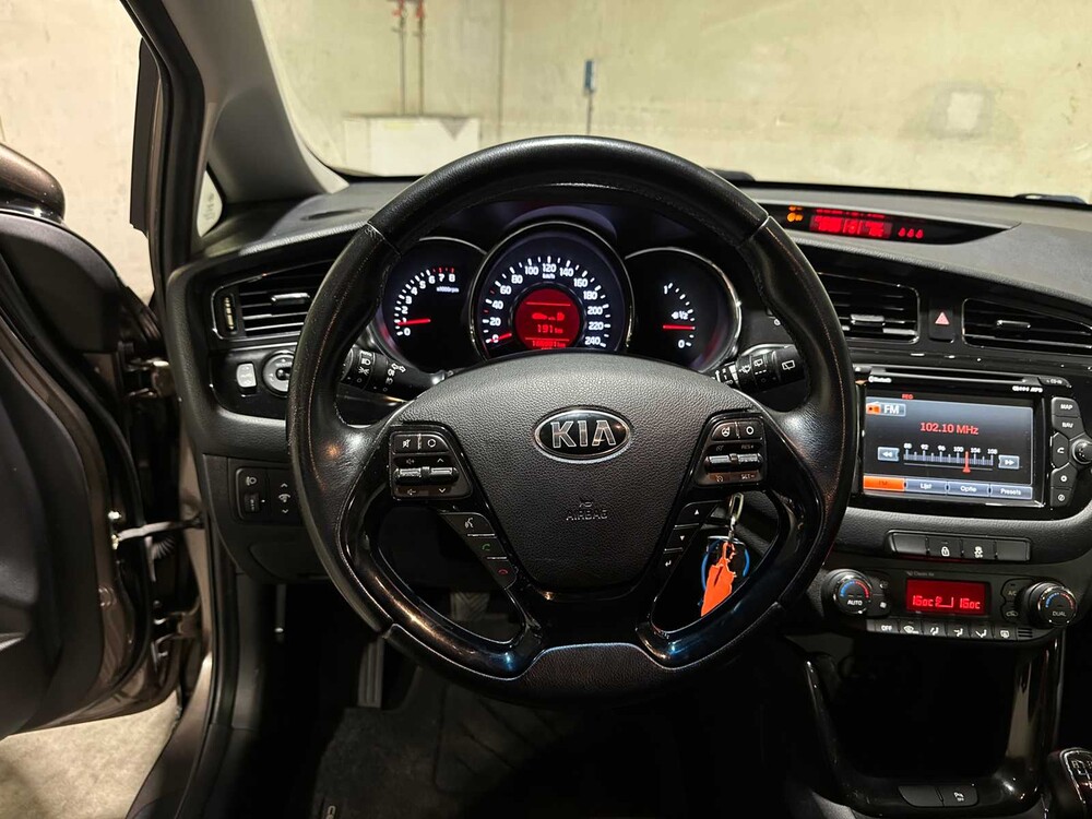 Kia cee'd Sportswagon 1.6 GDI BusinessLine 135PS 2014, 5-TRK-97