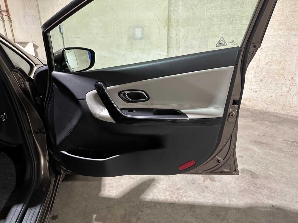 Kia cee'd Sportswagon 1.6 GDI BusinessLine 135PS 2014, 5-TRK-97