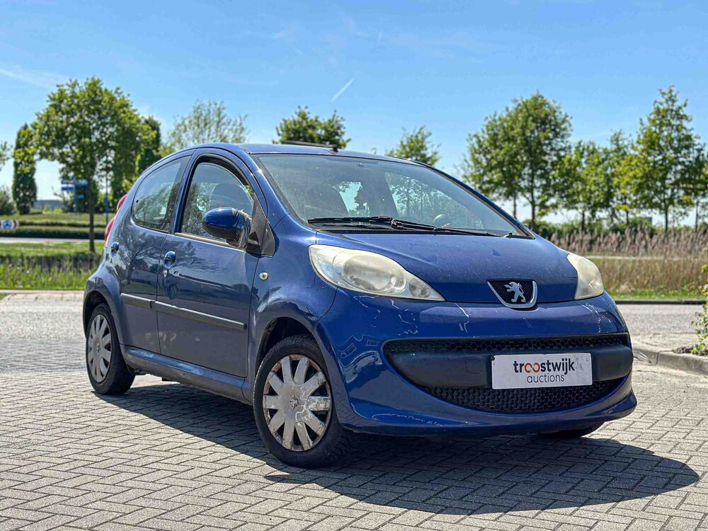 Peugeot 107 1.0-12V XR 68PS 2006, 1-SVR-93