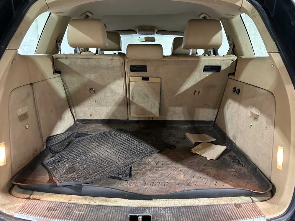 Volkswagen Touareg 3.2 V6 220PS 2003, 10-LV-HJ Youngtimer