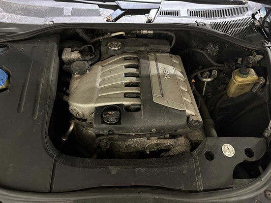 Volkswagen Touareg 3.2 V6 220hp 2003, 10-LV-HJ Youngtimer