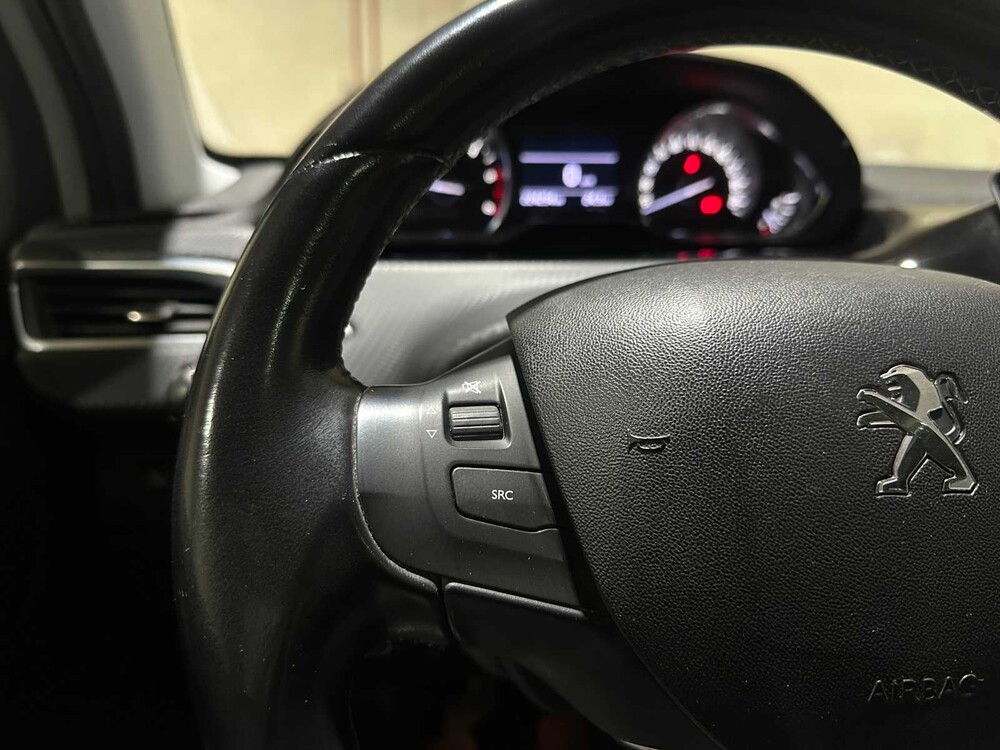 Peugeot 208 1.6 BlueHDi Blue Lease Premium 99PS 2015, HS-789-P