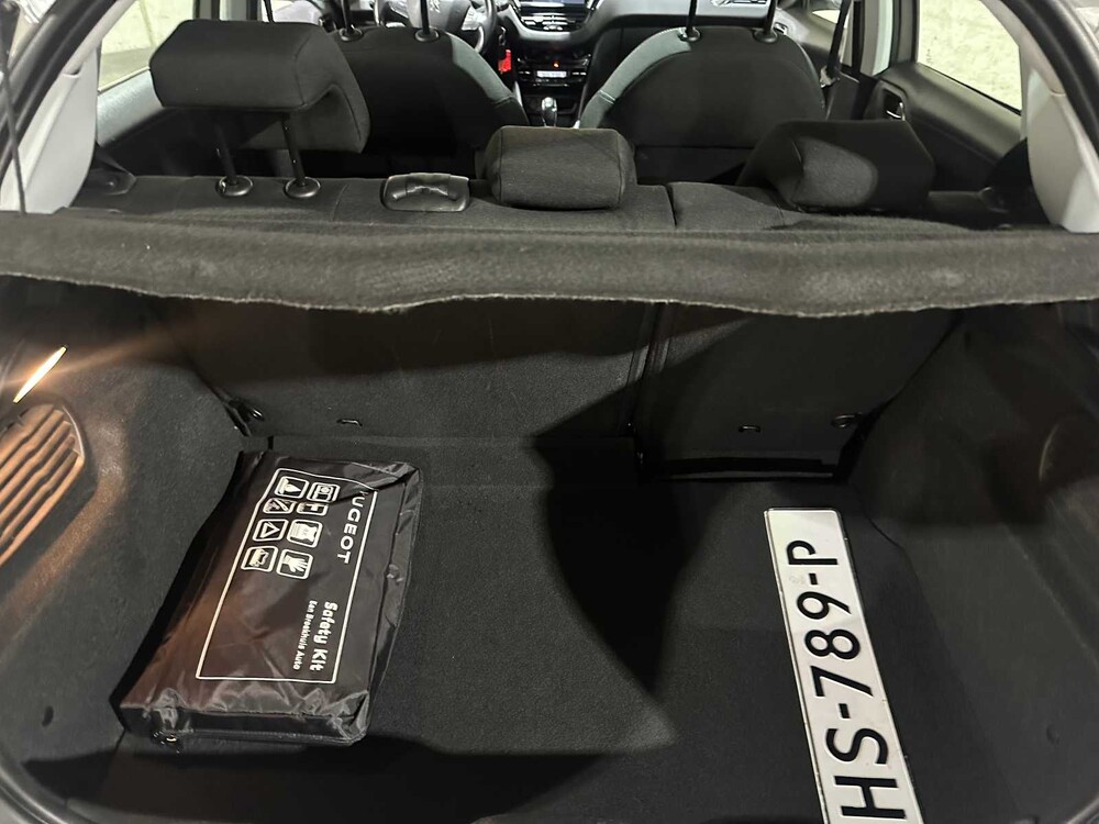 Peugeot 208 1.6 BlueHDi Blue Lease Premium 99PS 2015, HS-789-P