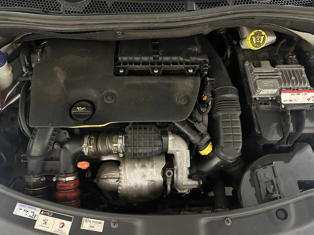 Peugeot 208 1.6 BlueHDi Blue Lease Premium 99PS 2015, HS-789-P