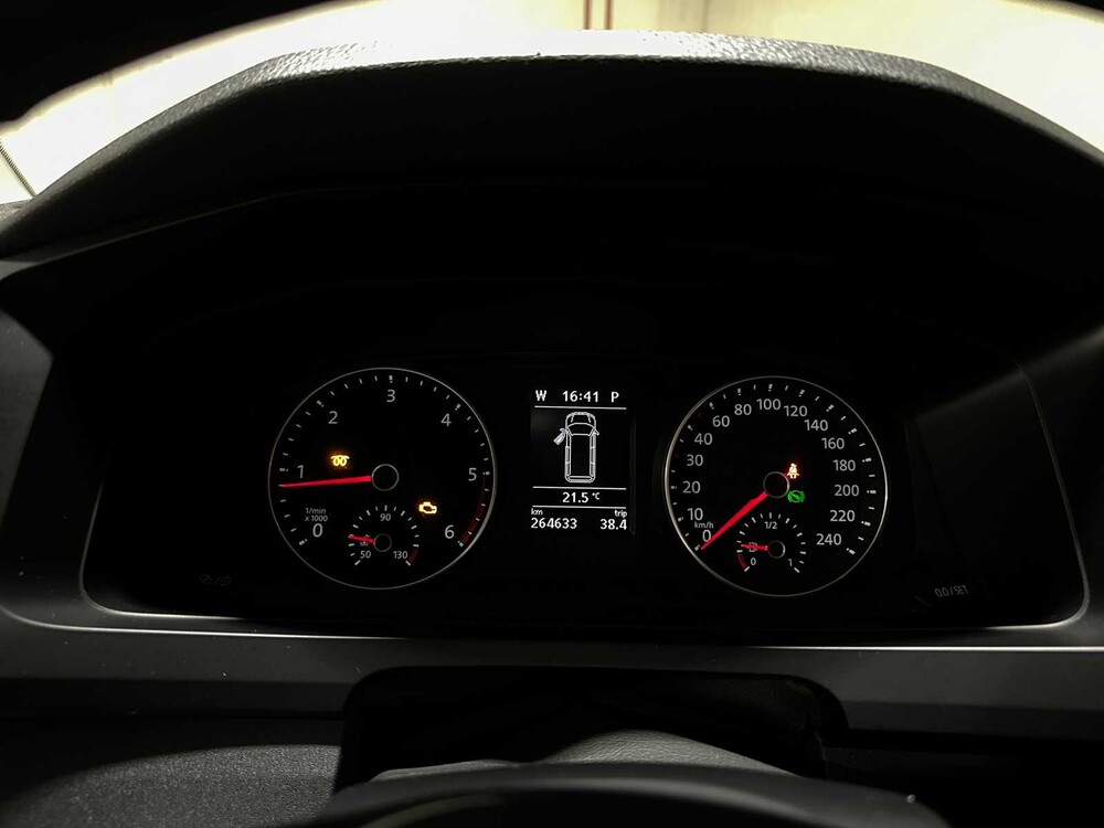 Volkswagen Transporter 2.0 TDI 150PS DSG DC Highline L2H1 (Doppelkabine) 150PS 2017, VJF-25-S Nutzfahrzeug